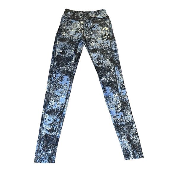 Under Armour Womens HeatGear Compression Hi-Rise Ankle Crop Leggings S Blue Camo - Picture 1 of 4